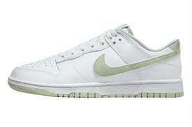 Nike Dunk Low Honeydew