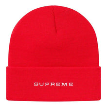 Load image into Gallery viewer, Supreme Nike Snakeskin Beanie Red